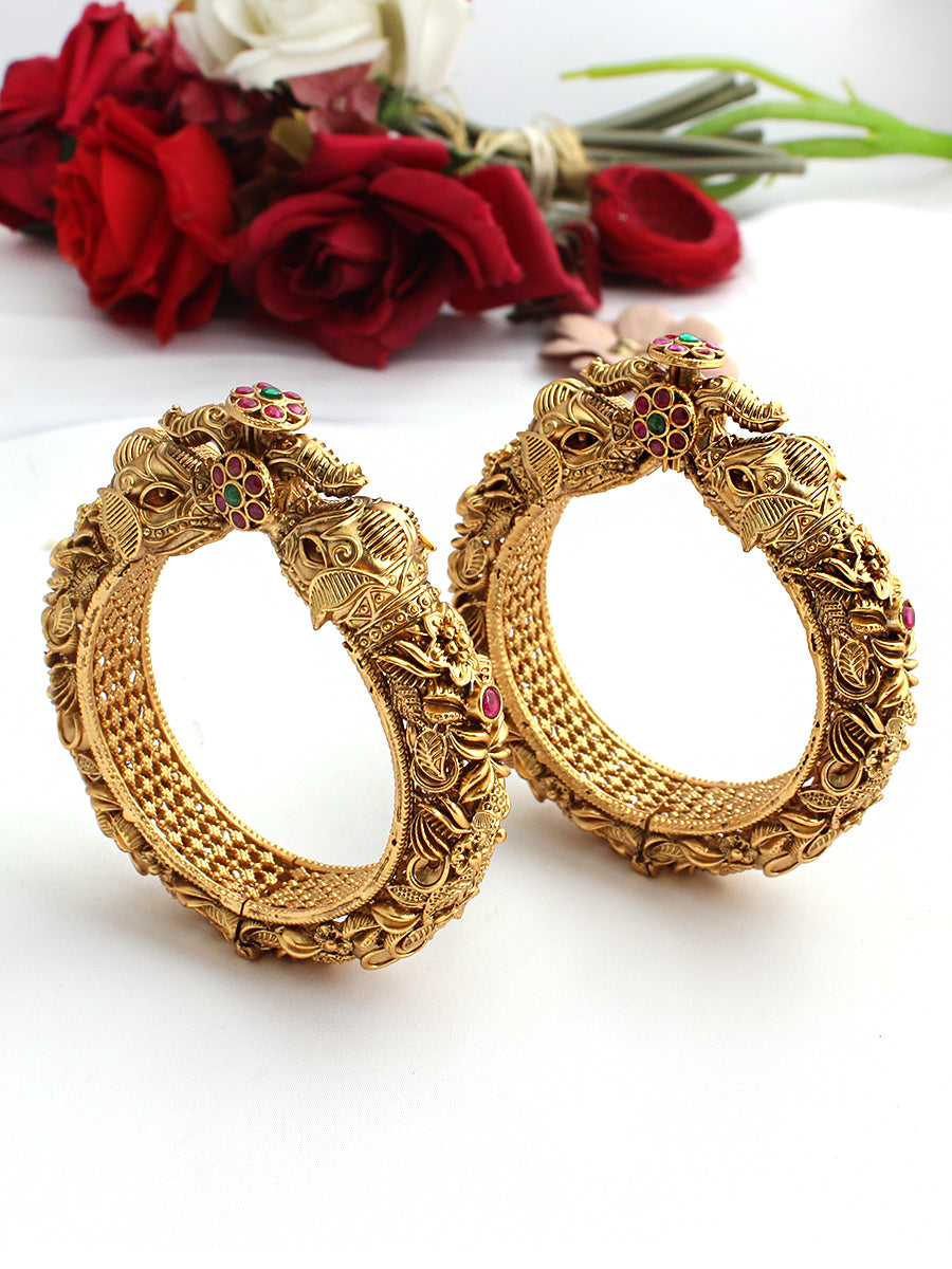 Sreeti Bangle Set