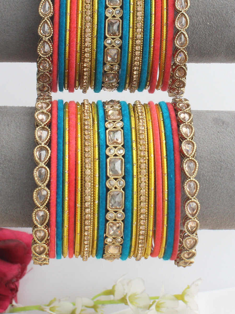 Nimrit Bangle Set / Stack