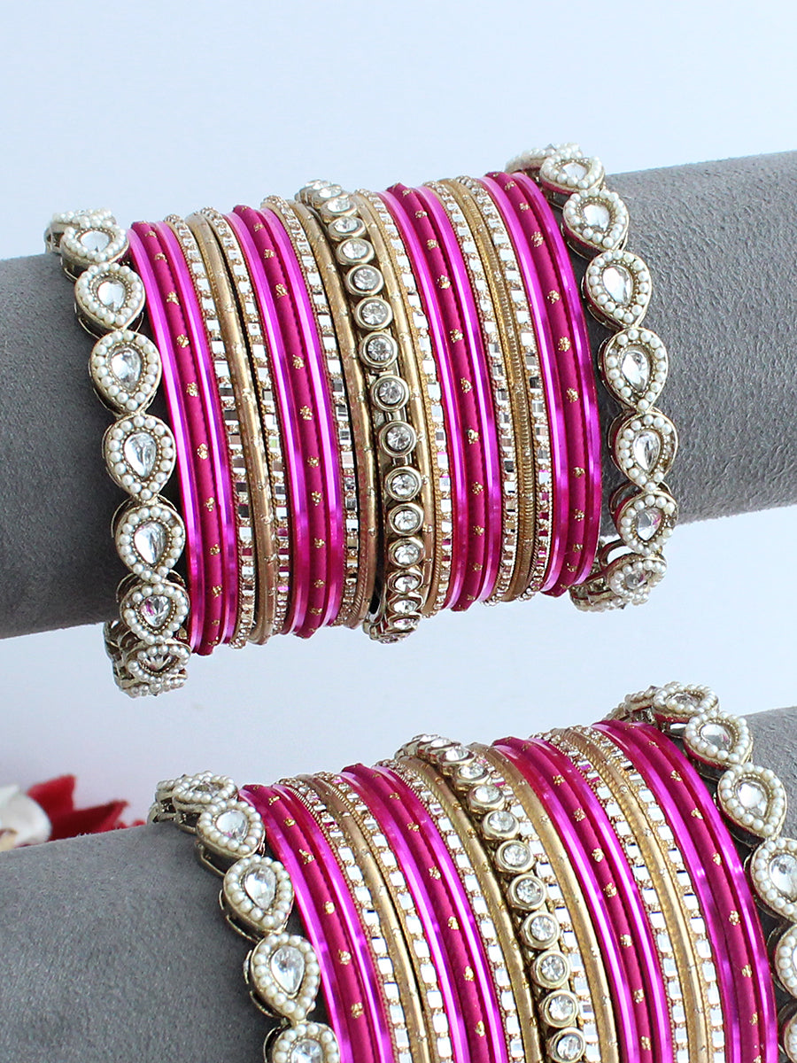 Kaynat Bangle Set / Stack