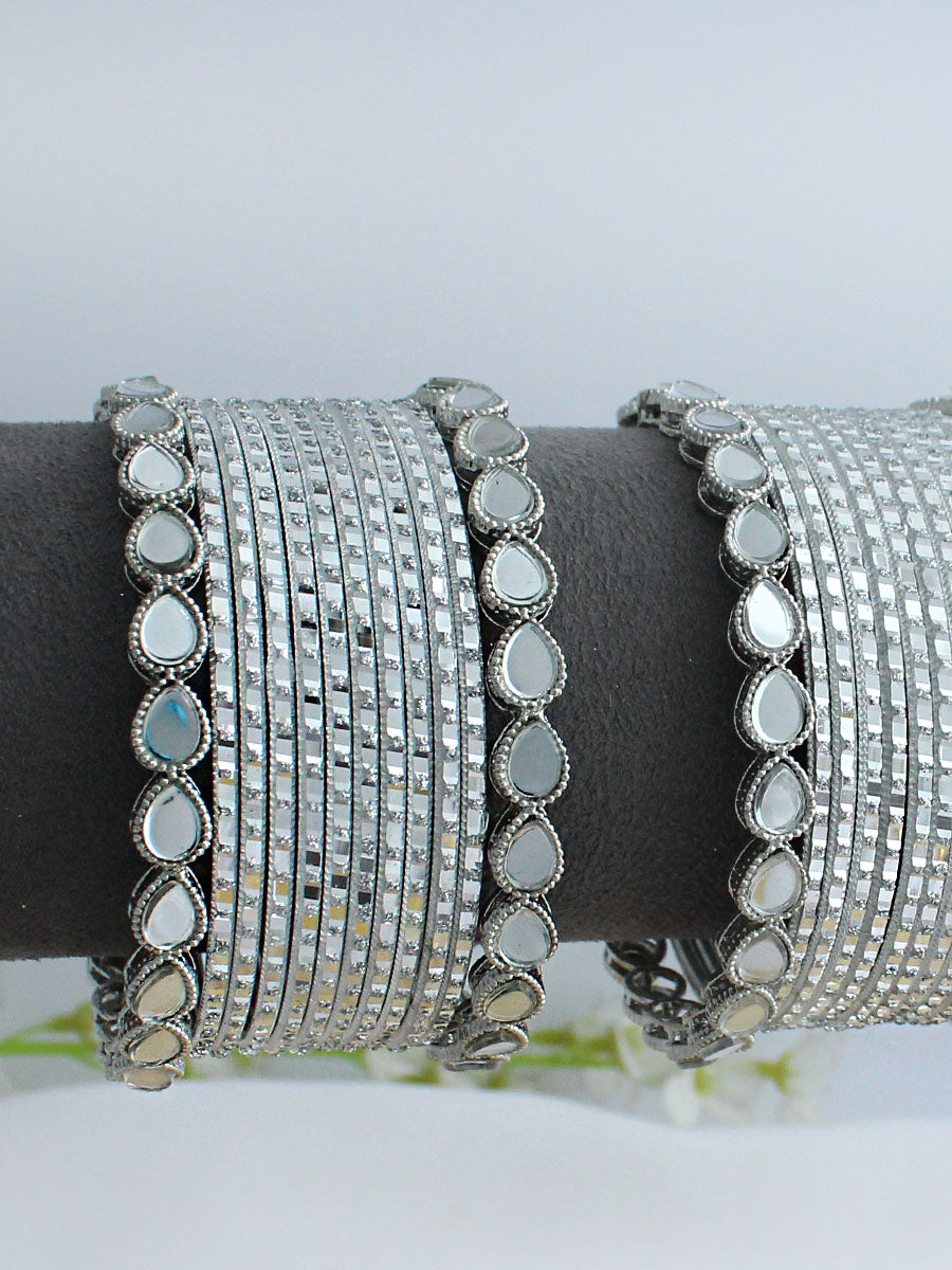 Nirvi Bangle Set / Stack