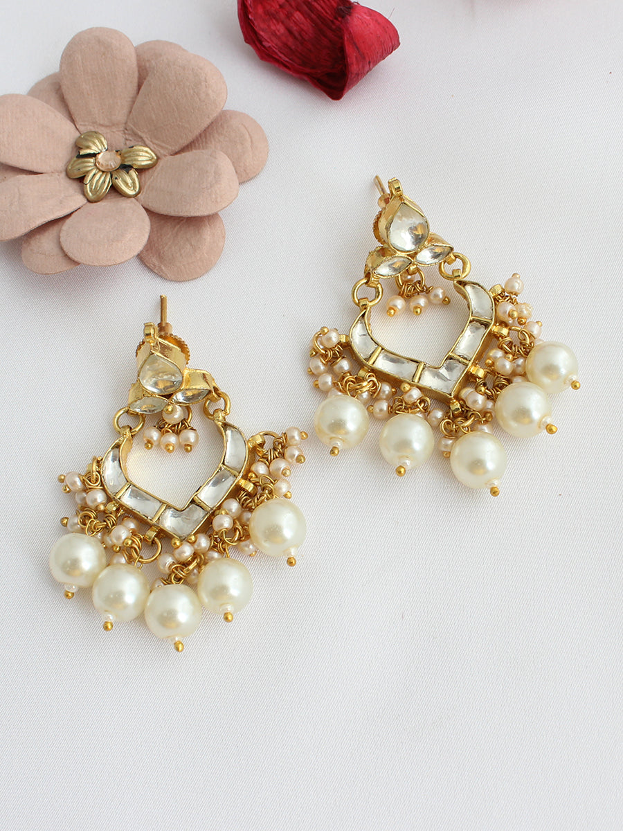 Yamika Kundan Earrings-White