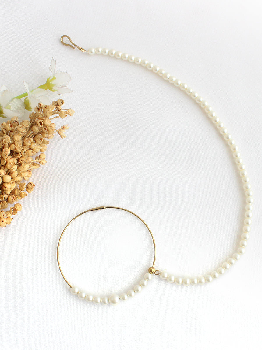 Nivika Pierced Nose Ring