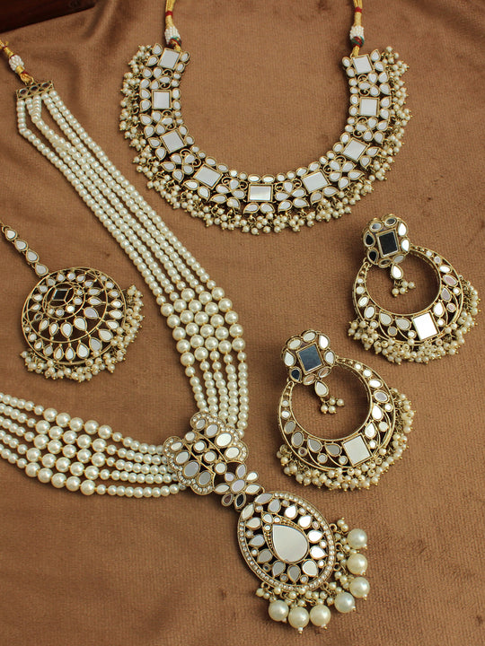 Amyra Layered Necklace Set