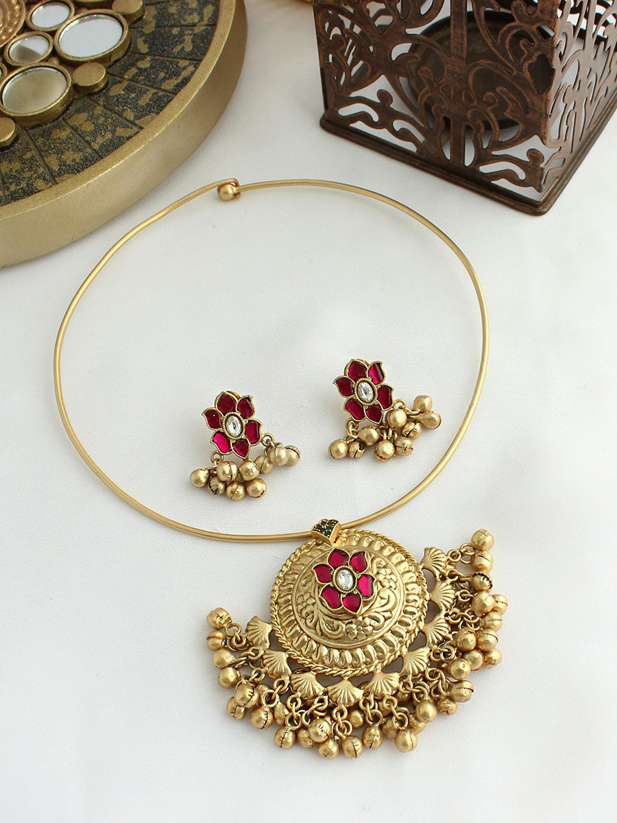 Pragya Hasli Necklace Set-Hot Pink