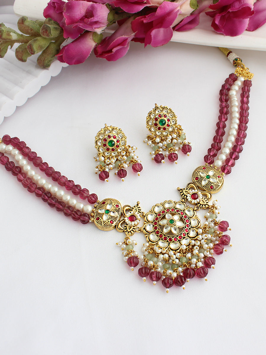 Urvika Necklace Set