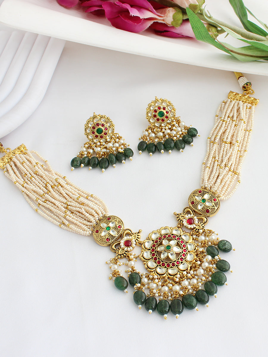 Urvika Necklace Set