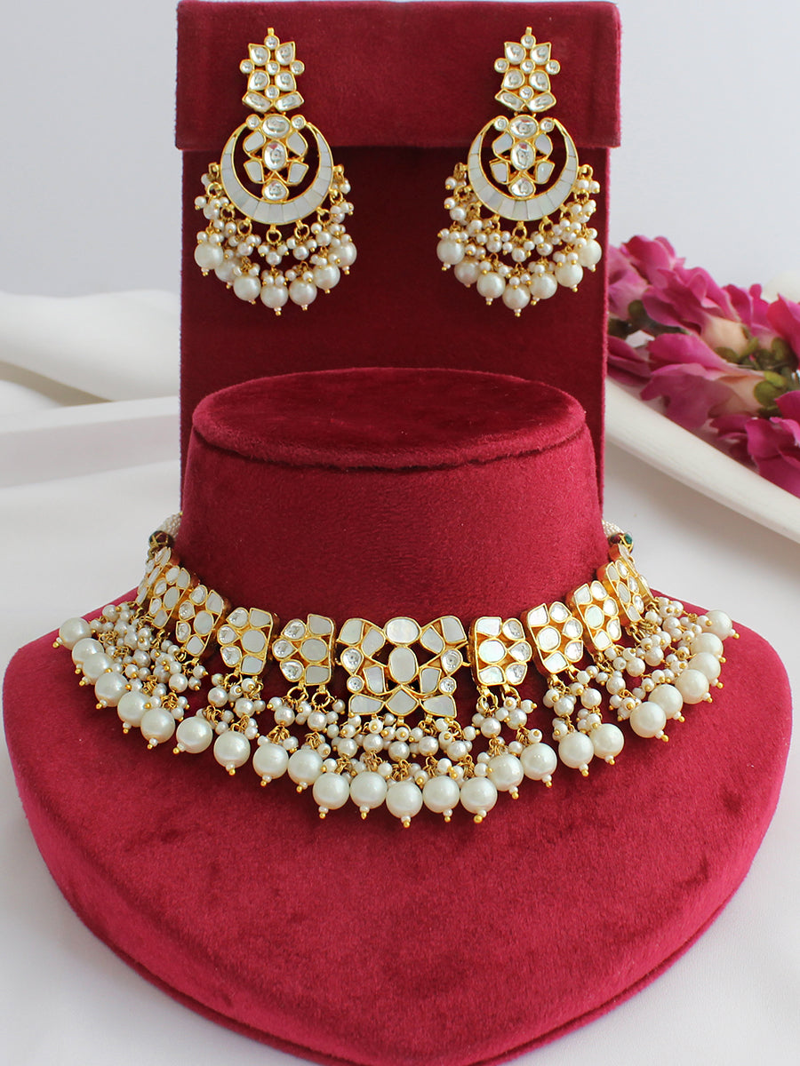 Satvika Necklace Set