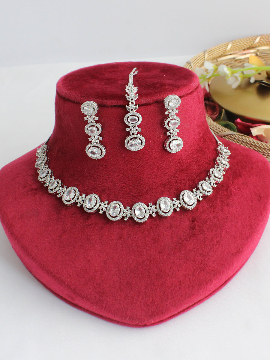 Aneri Necklace Set