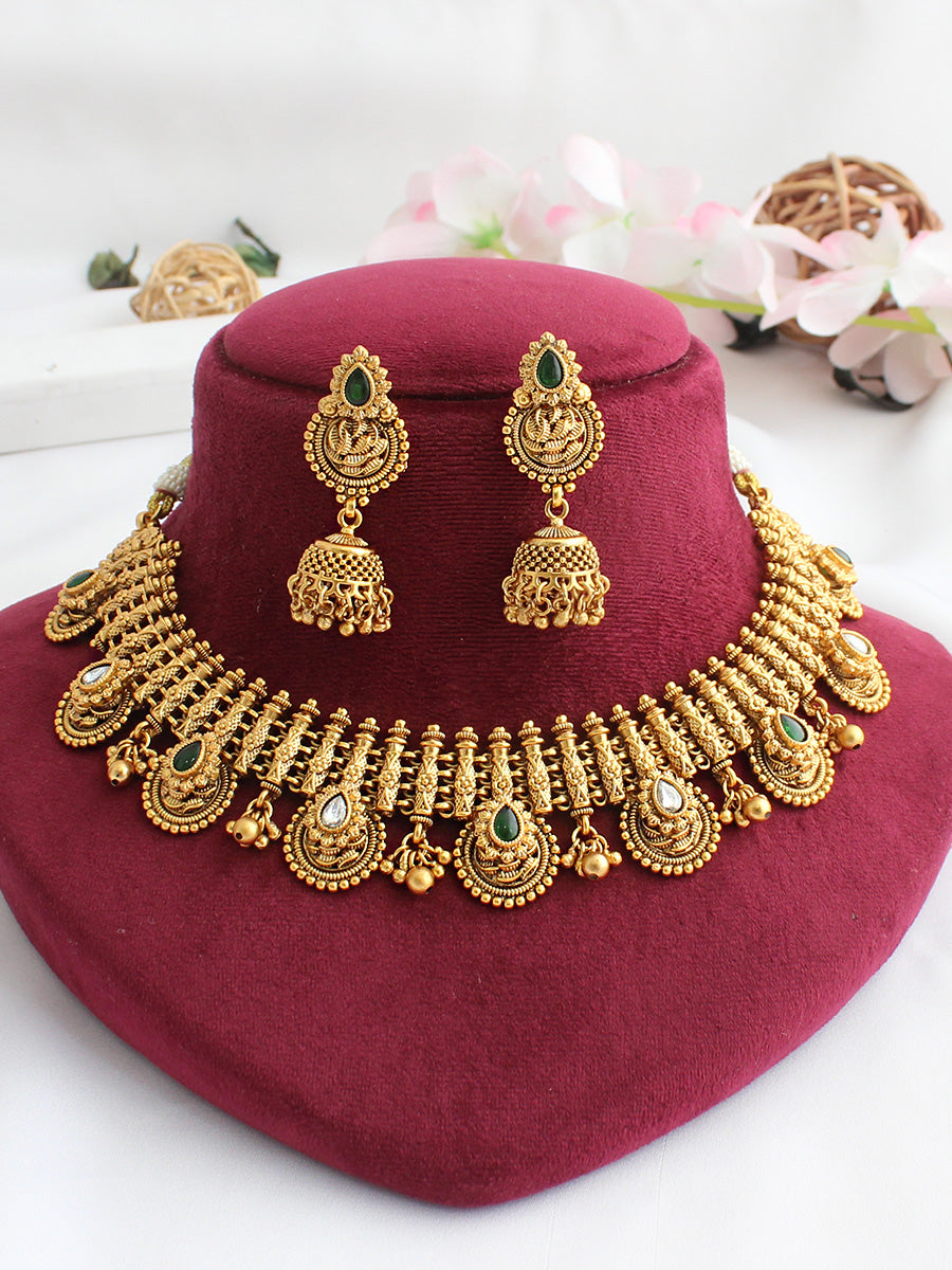 Tanishri Necklace Set