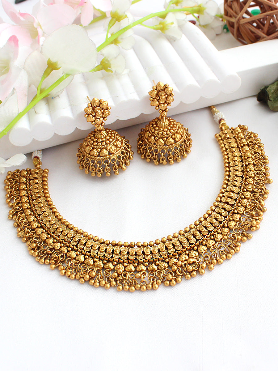 Aabha Necklace Set-Gold