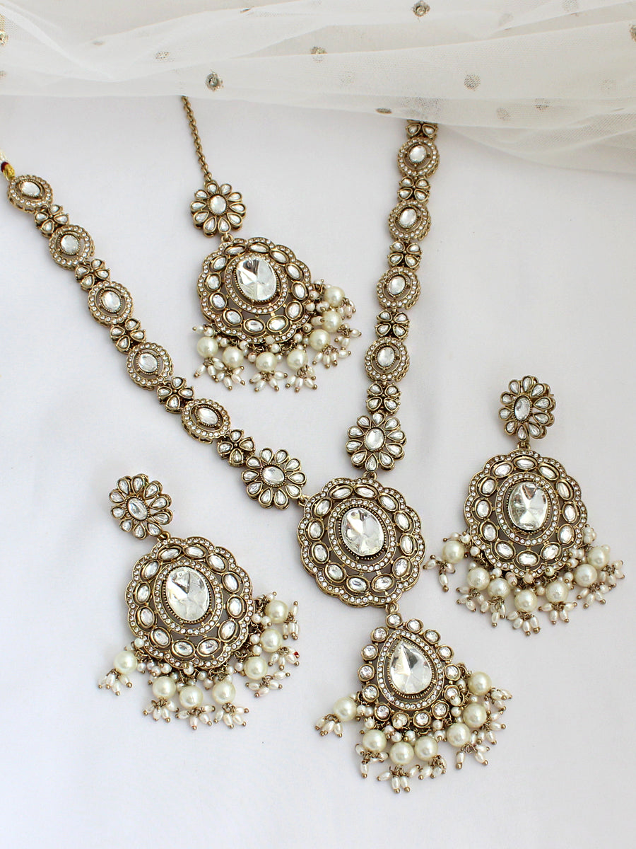 Pranita Long Necklace Set-Gold