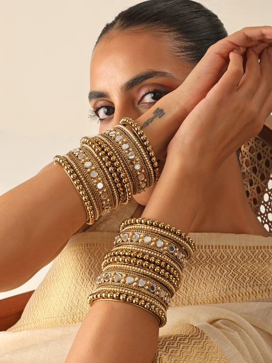 Adorn Your Wrist With the "Choodi" Twist