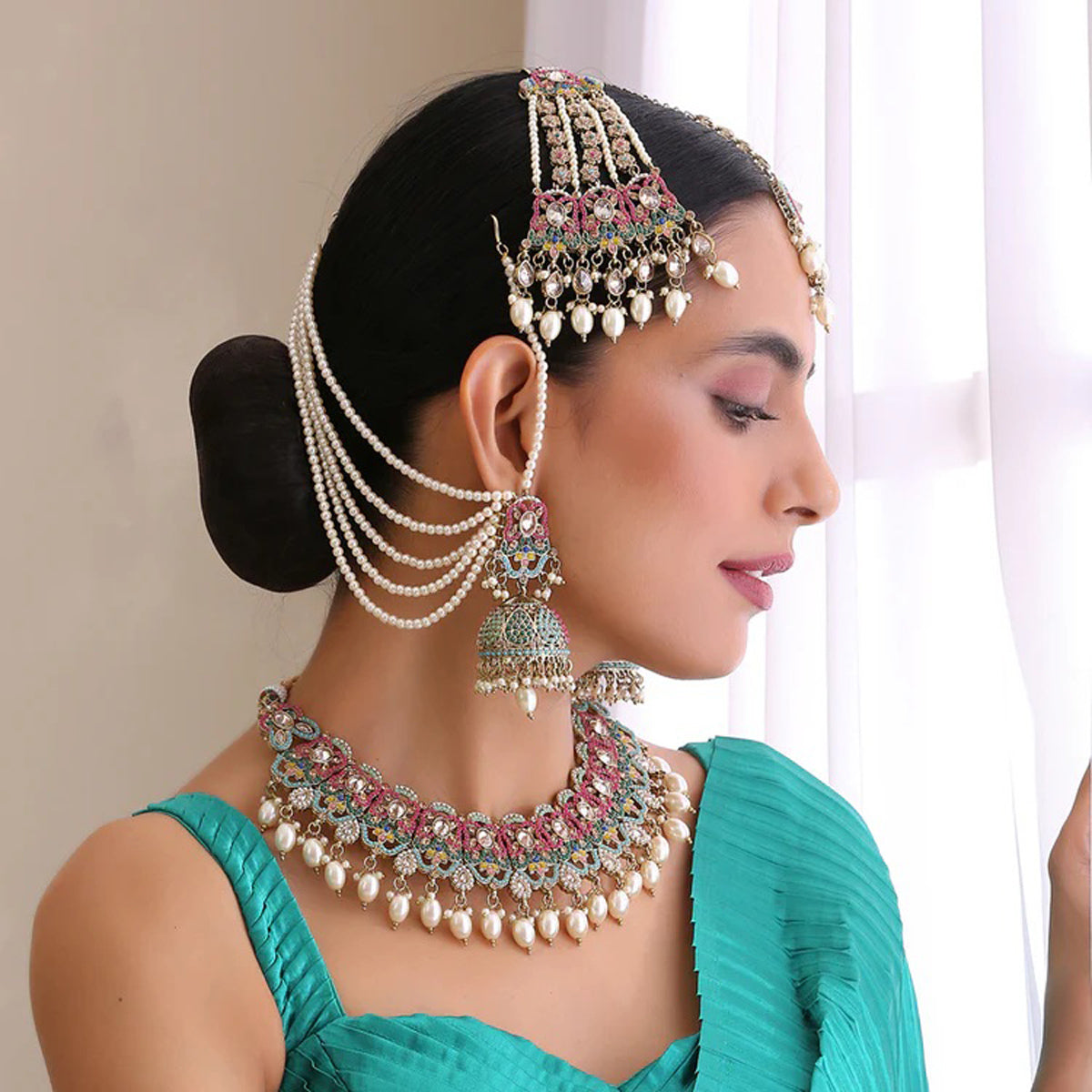 Necklaces sets with passa