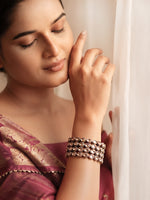 Krutika Bangle Set golden