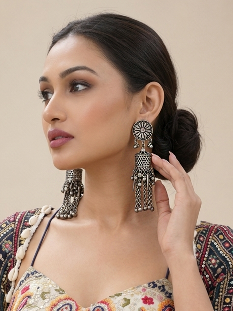 Mansvi Earrings