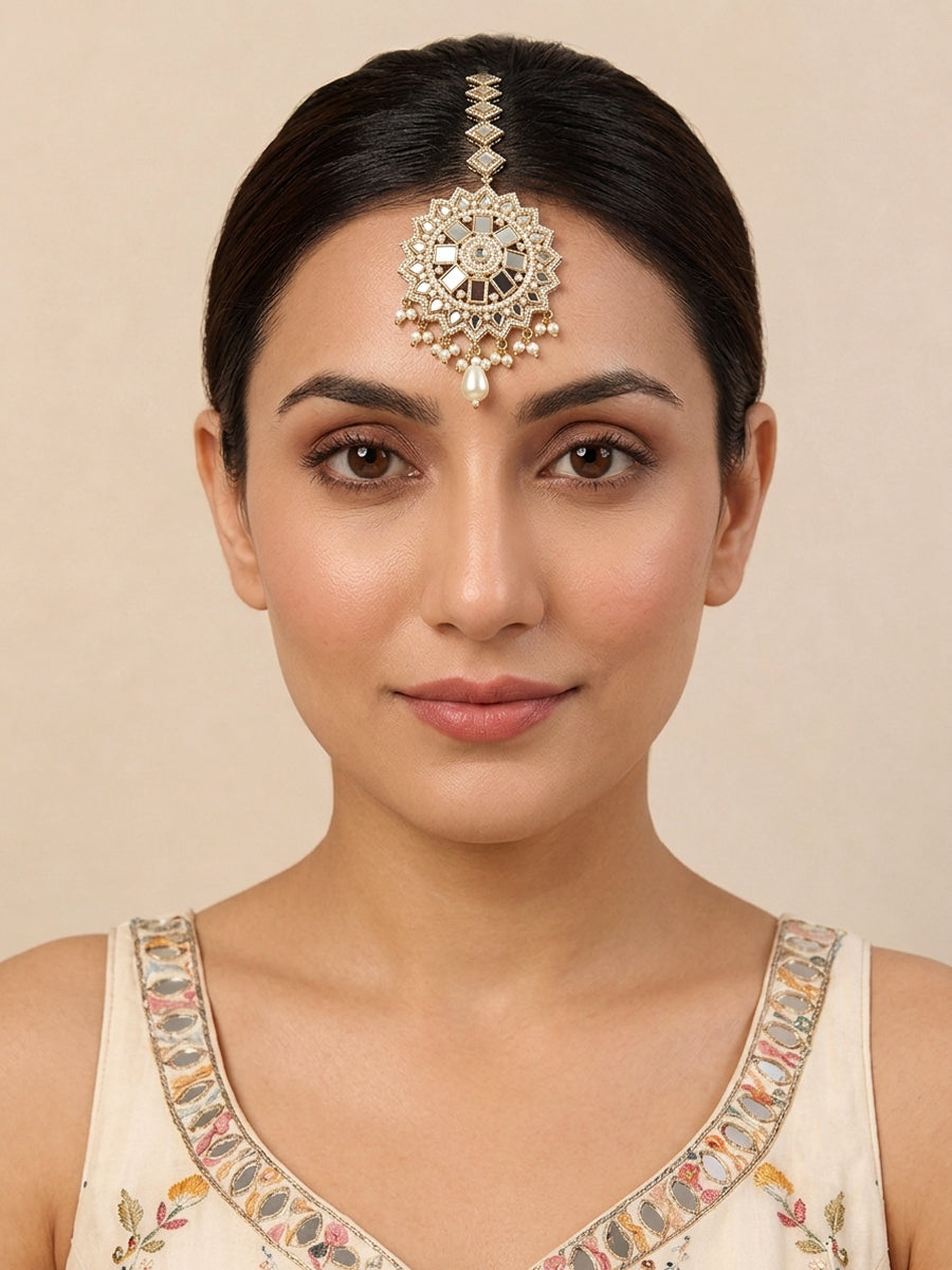 Nushrat Maang Tikka-Antiue Gold