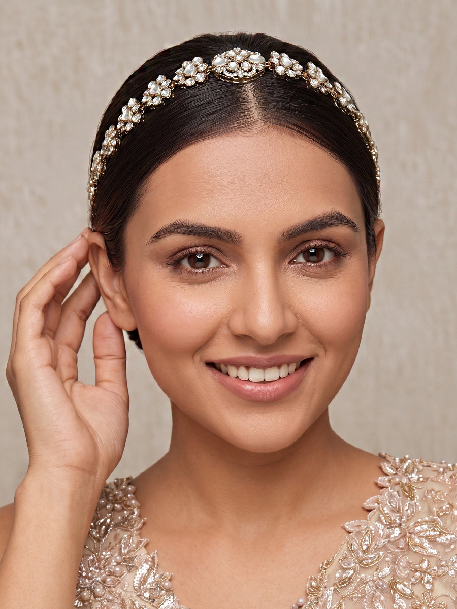 Manushi Sheeshphool / Headpiece-White