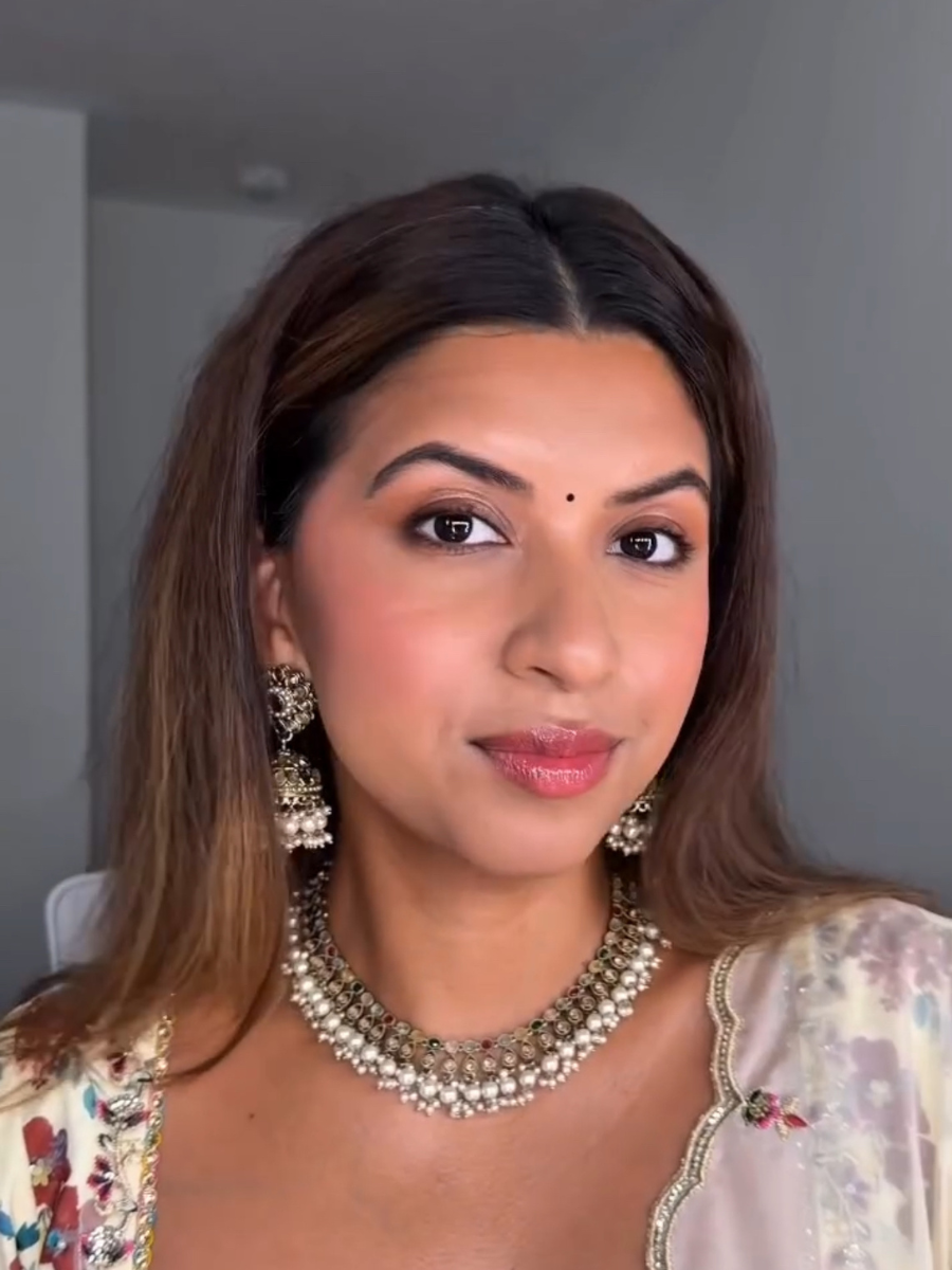 Dhruvi Choker Necklace Set