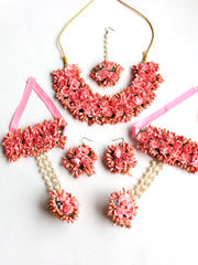 Kaynat Floral Necklace Set