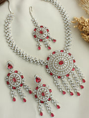 Evanshi Necklace Set