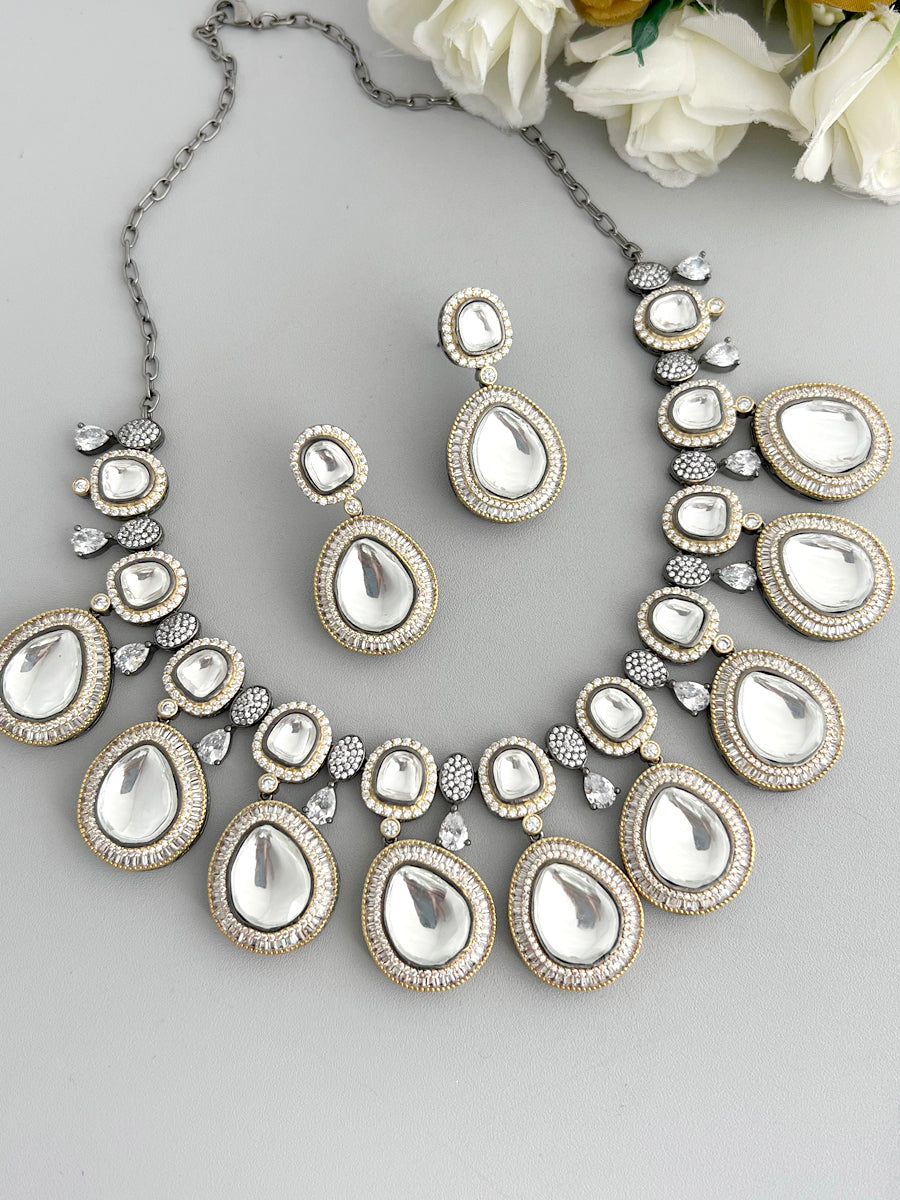 Oman Necklace Set