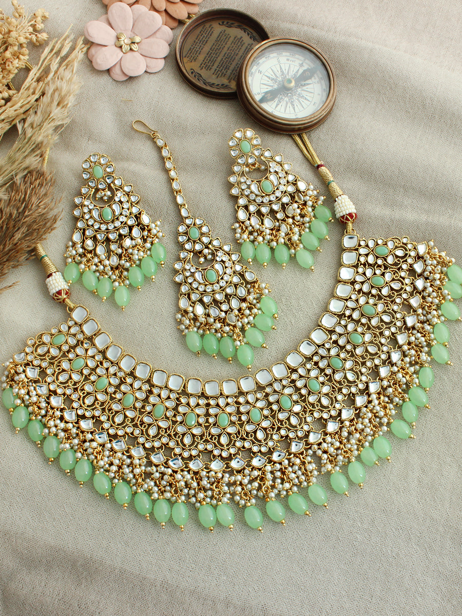 Yuvika Bib Necklace Set