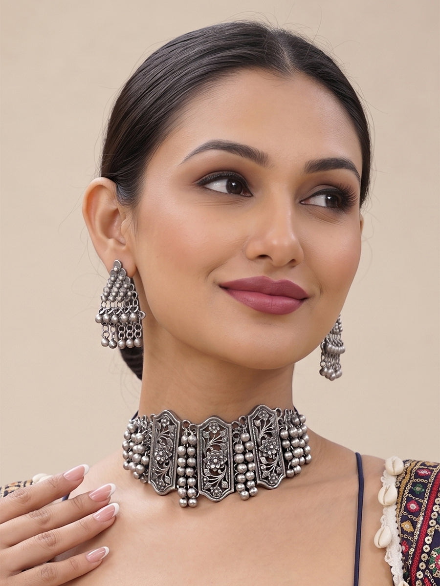 Mrunal Choker Necklace Set-Antique Siilver