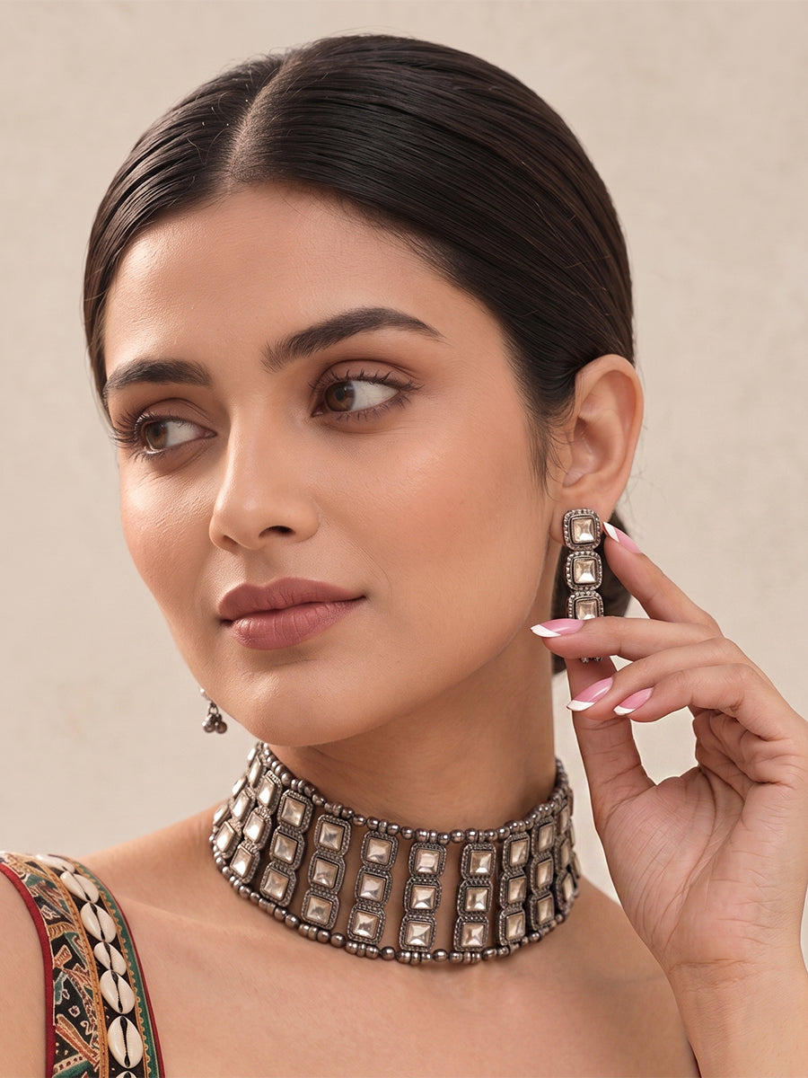 Ushmi Choker Necklace Set-Metallic