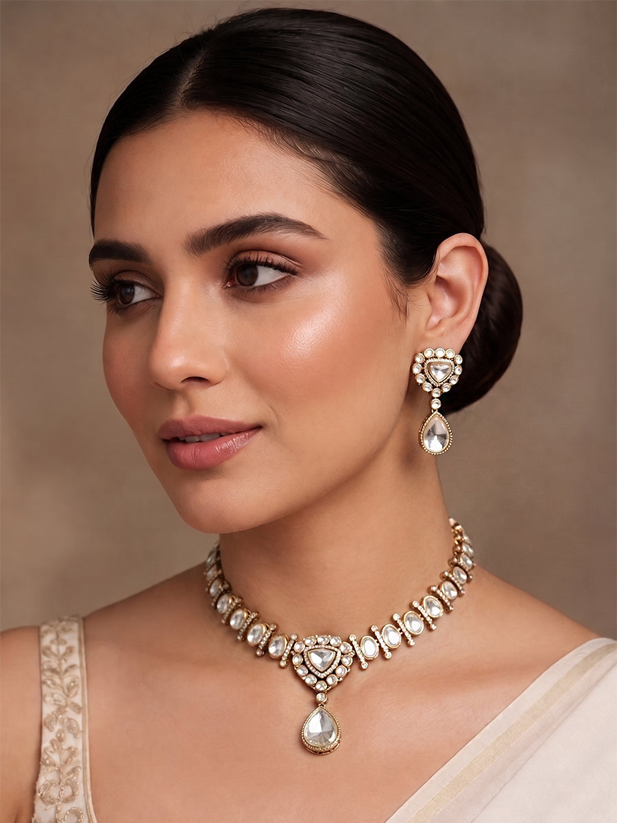 Shitija Necklace Set-white