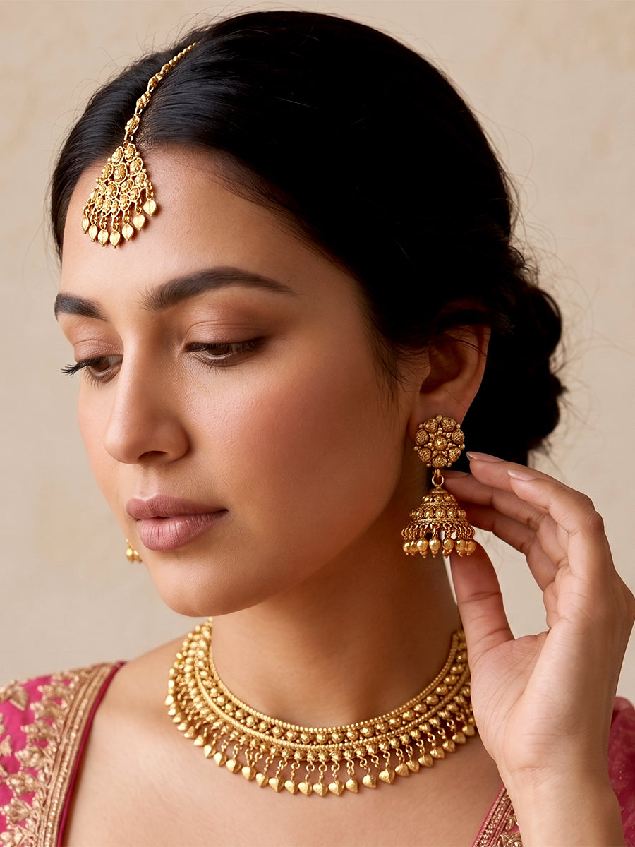 Chandrika Necklace Set-Gold
