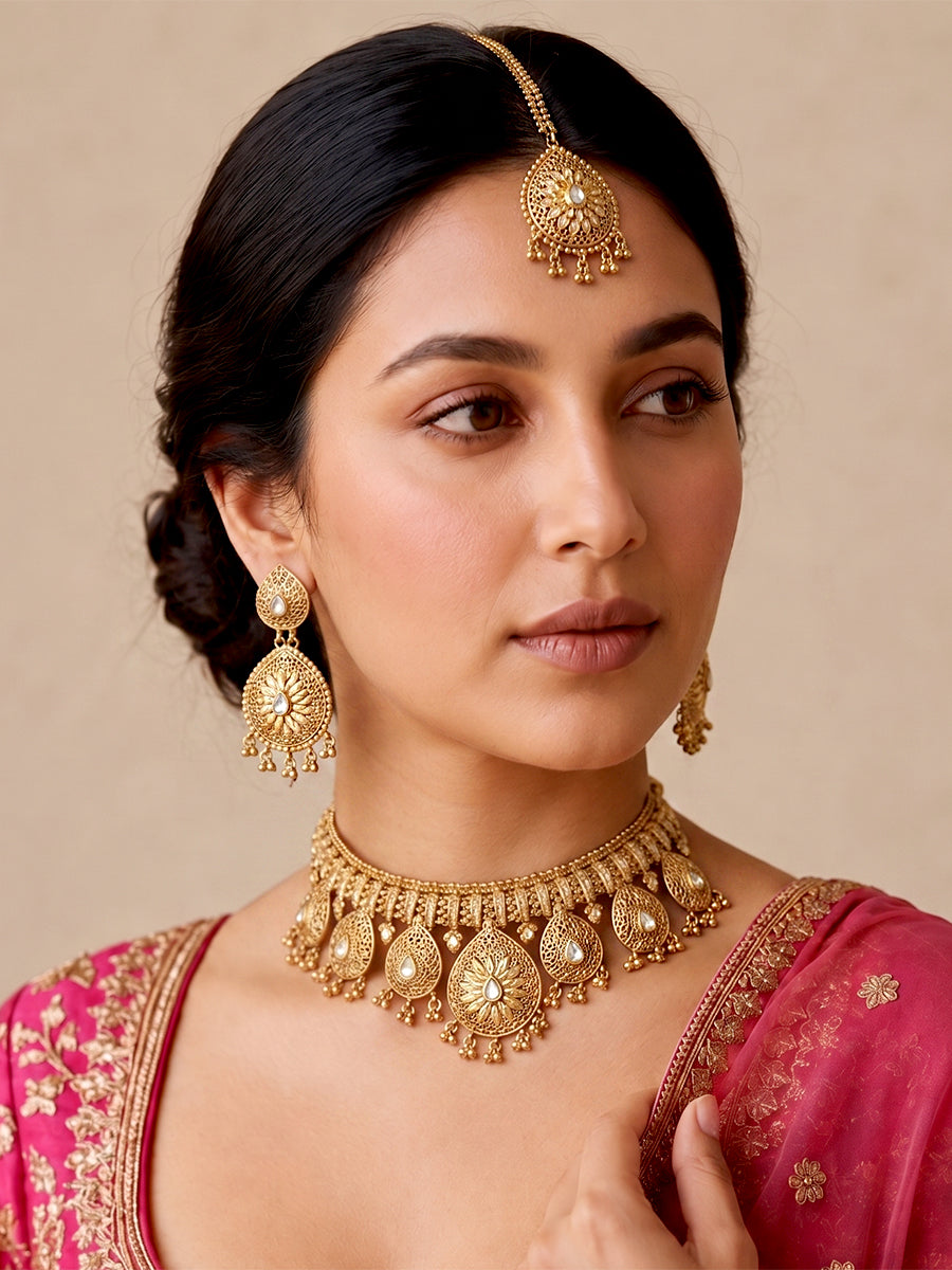 Snehal Necklace Set-Gold