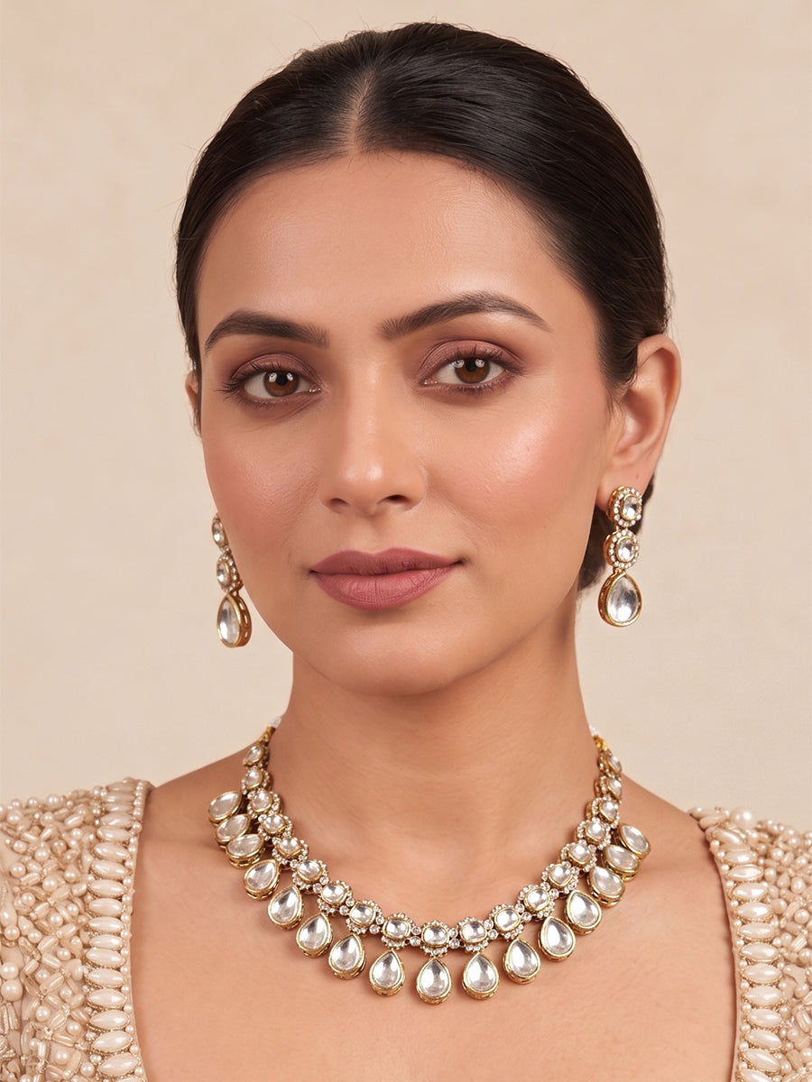Aavya Bib Necklace Set-Gold