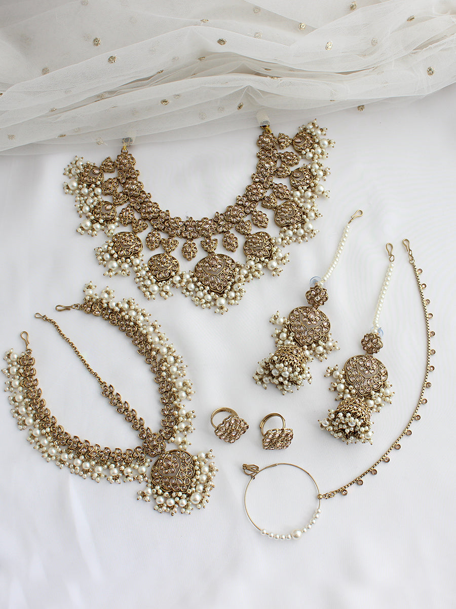 Nivika Bridal Set