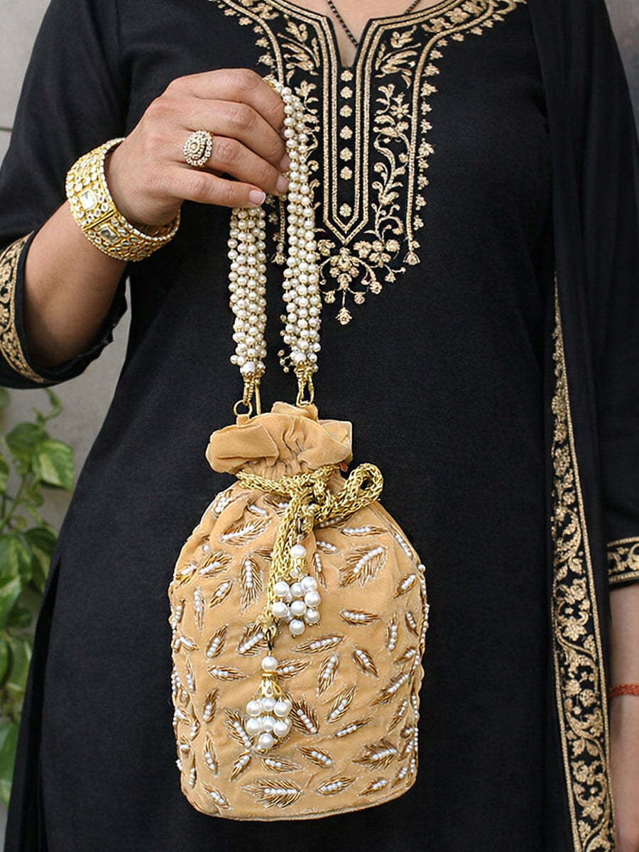 Maanvi Potli Bag