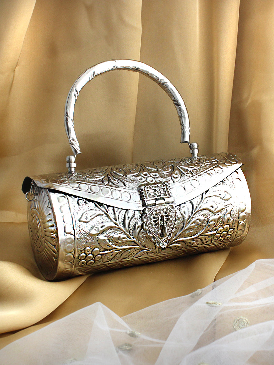 Noah Metal Clutch Bag