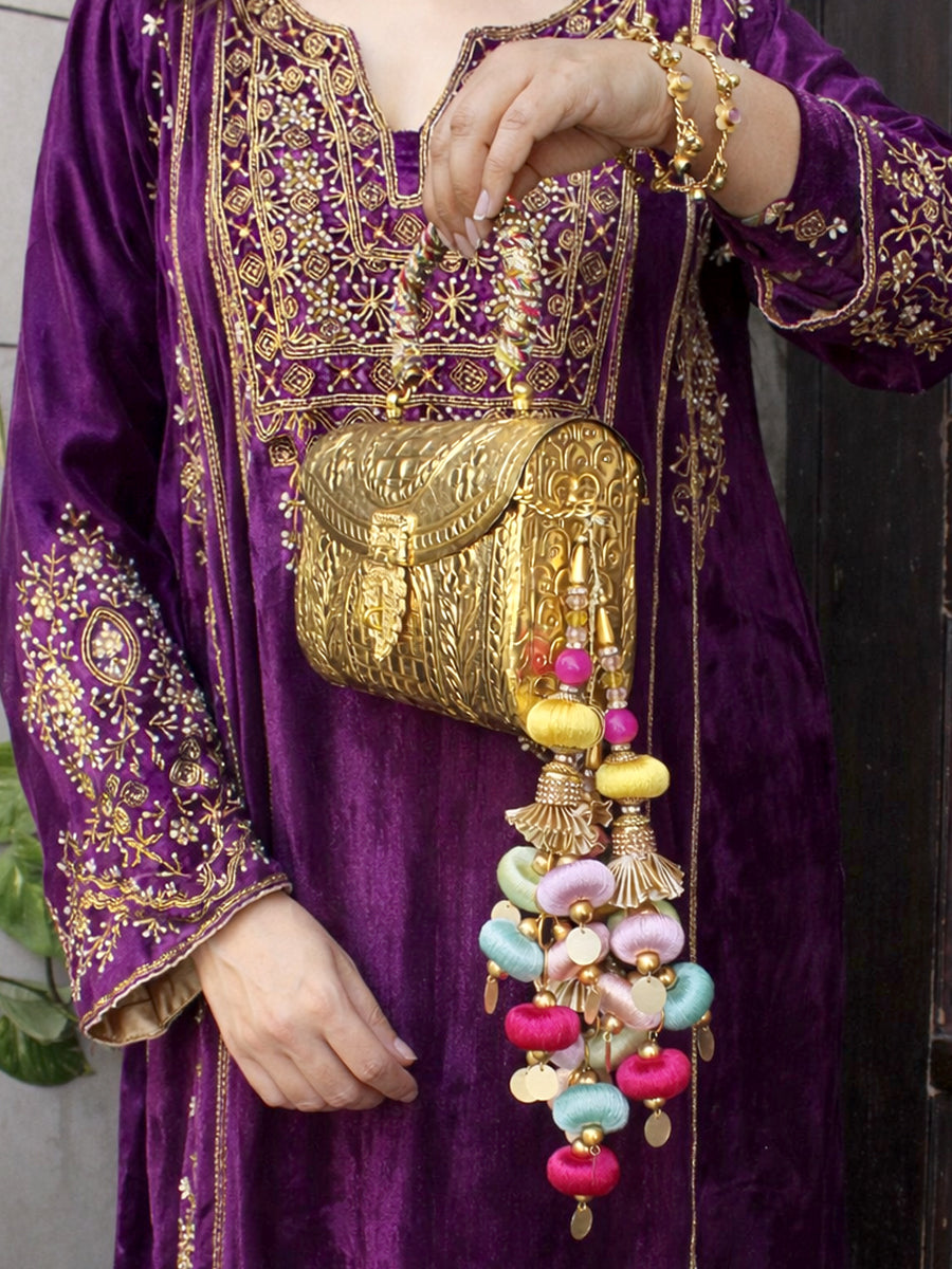 Amaya Metal Clutch Bag-Gold