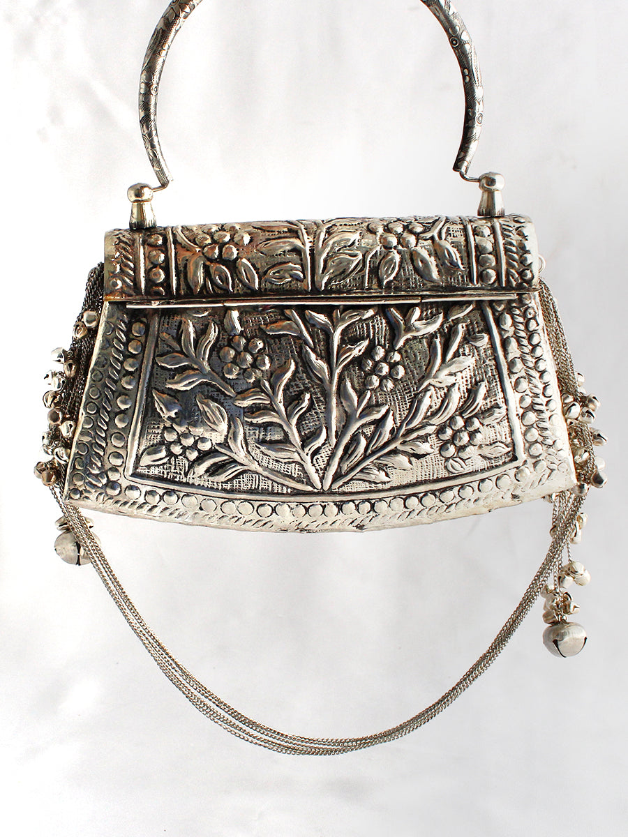 Urwa Metal Clutch Bag 