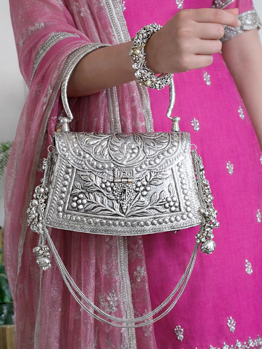 Urwa Metal Clutch Bag 