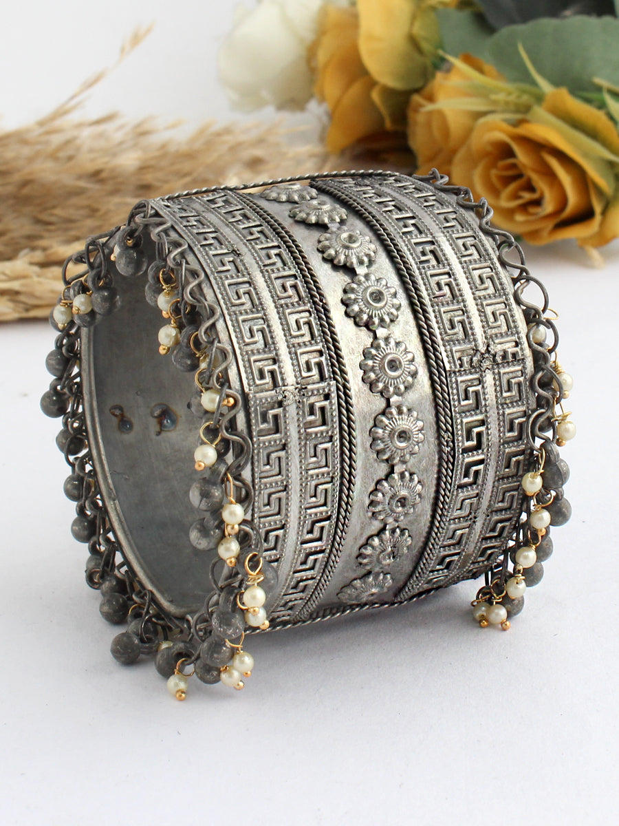 Swarali Cuff Bangle/ Bracelet