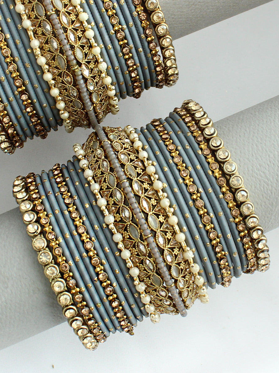 Nitara Bangle Set / Stack