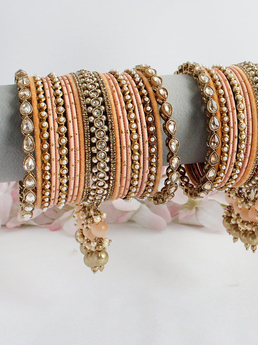 Vidhika Bangle Set / Stack-peach