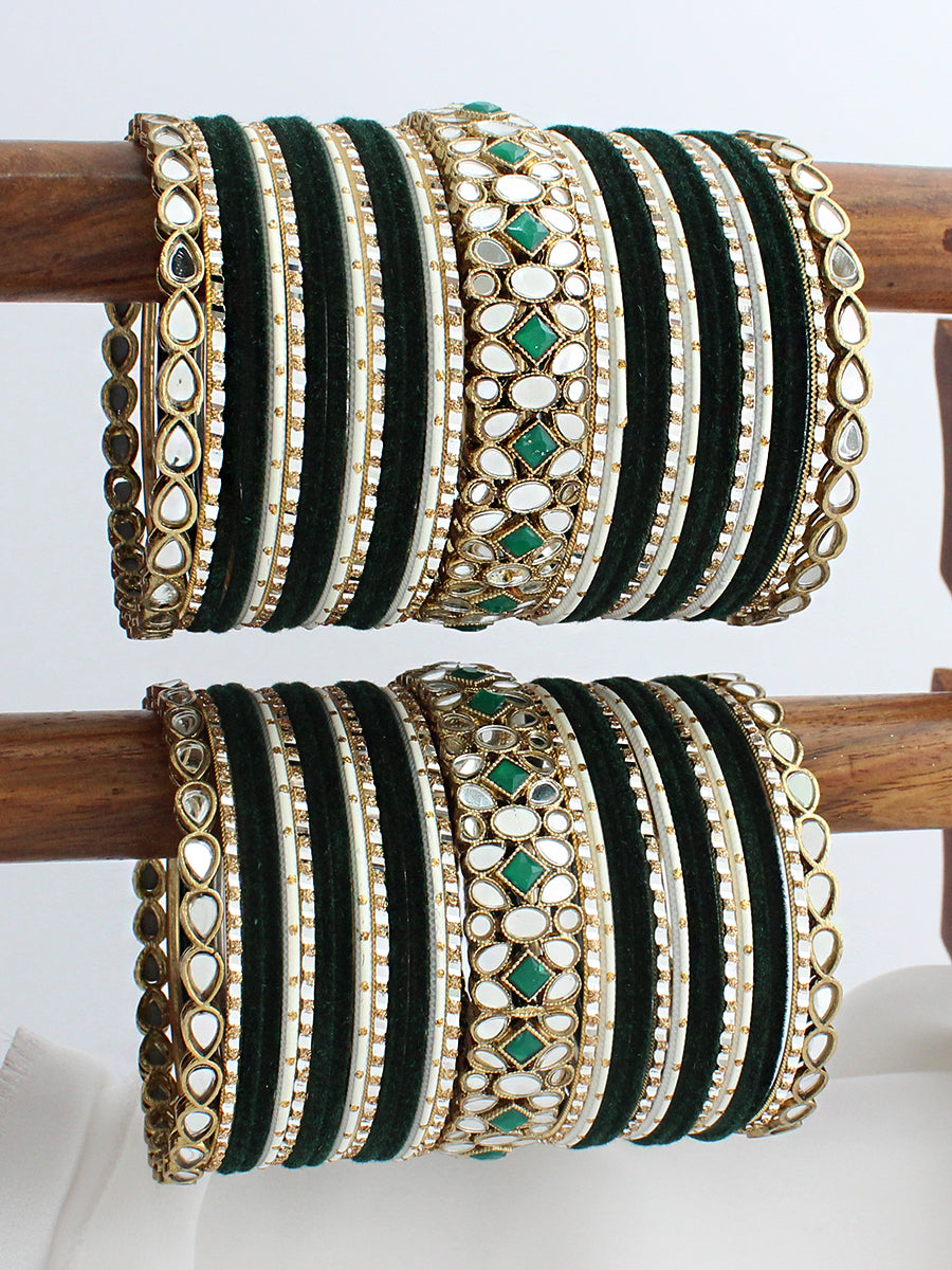 Sharvika Bangle Set / Stack-Green
