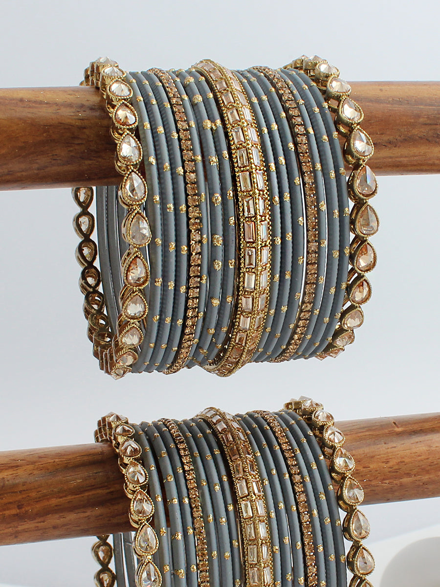 Yatika Bangle Set / Stack
-Grey 

