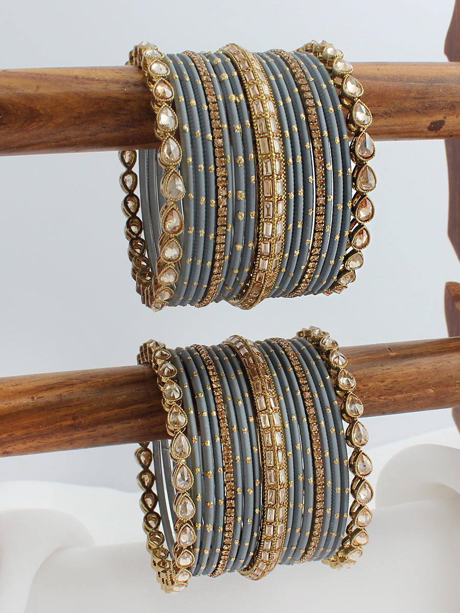 Yatika Bangle Set / Stack-Grey 
