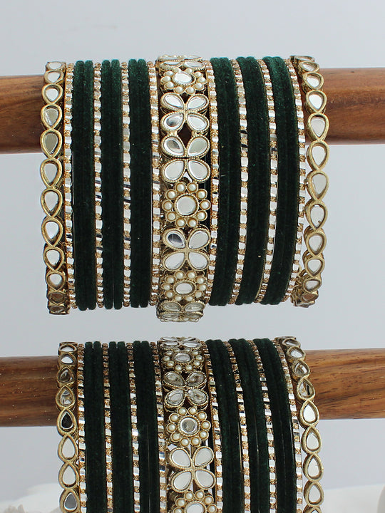 Nimrit Bangle Set / Stack-Green
