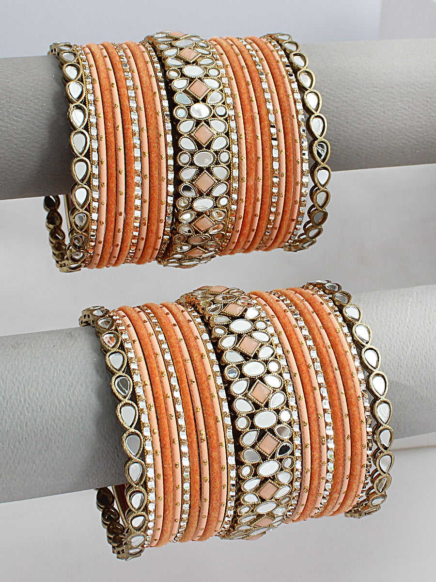 Pranita Bangle Set / Stack