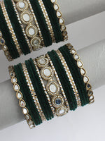 Himanshi Bangle Set / Stack-Green