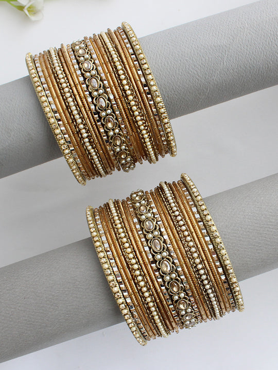 Dhanvi Bangle Set / Stack-Gold