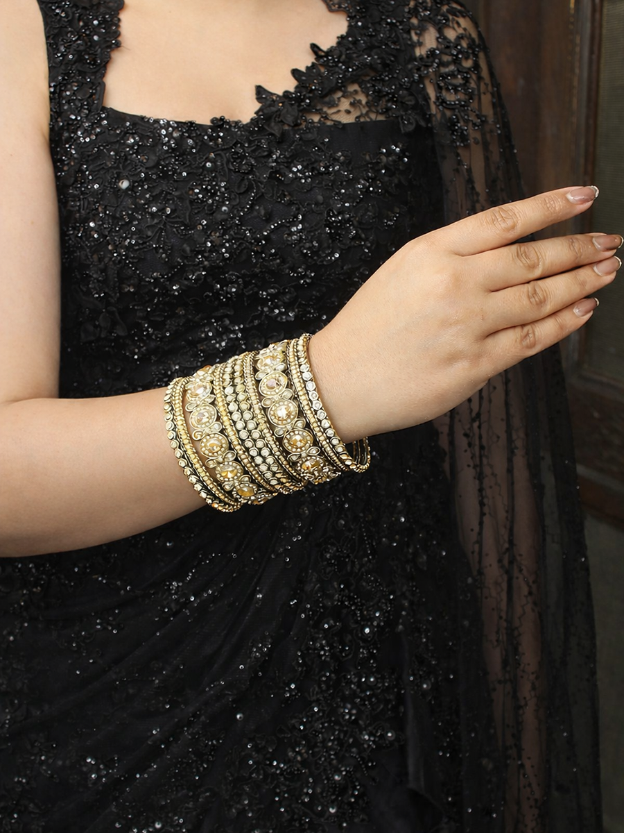 Lavika Bangle Set / Stack