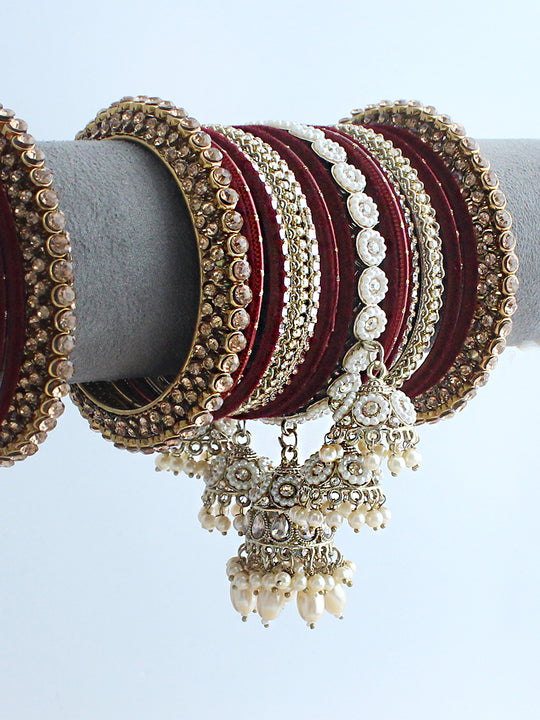 Avantika Bangle Set / Stack